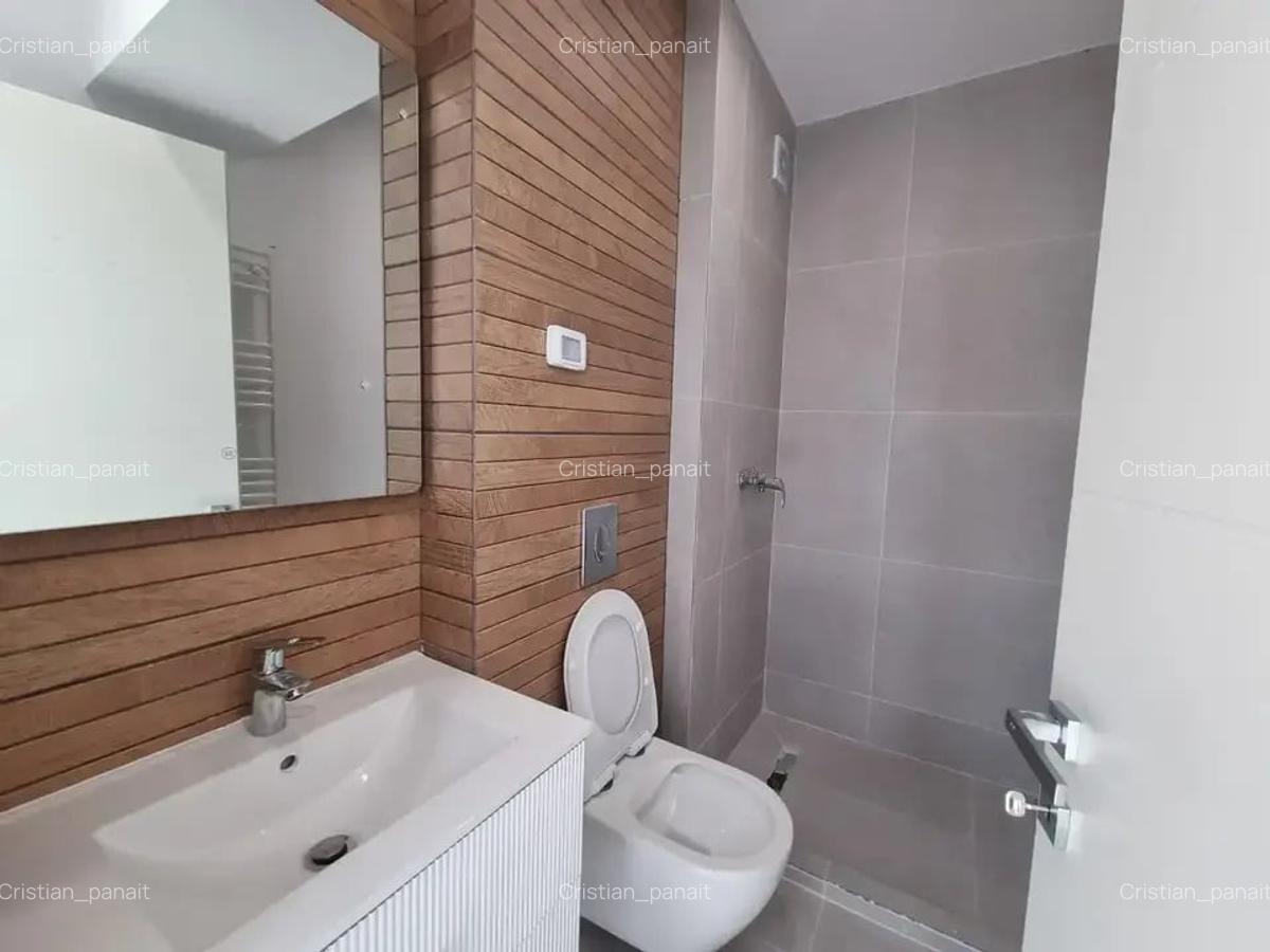 Apartament cu 3 camere semidecomandat în Dristor - 7