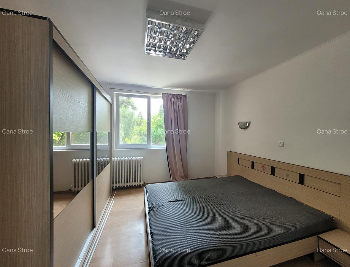 Apartament cu 5 camere semidecomandat, mobilat în Băneasa - 2