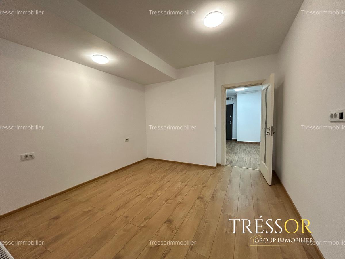 3 camere decomandat, bloc nou, etaj 1, zona Universitate Campus - 11