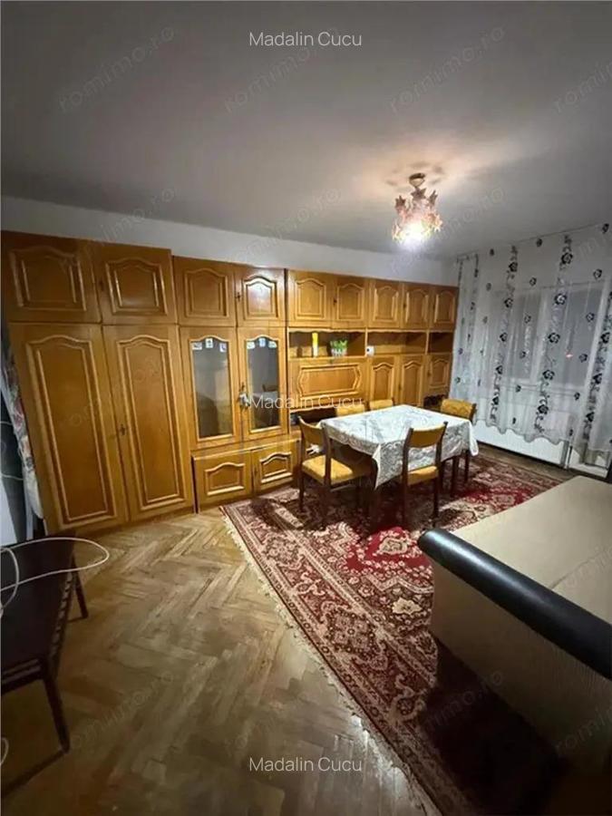 DAMBOVITA - 3 CAM - DECOMANDAT - ETJ.2 - CENTRALA - ZONA EXCELENTA - 5