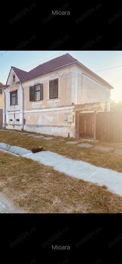 Casa Marpod 3 camere+ anexe, teren 800MP - 1