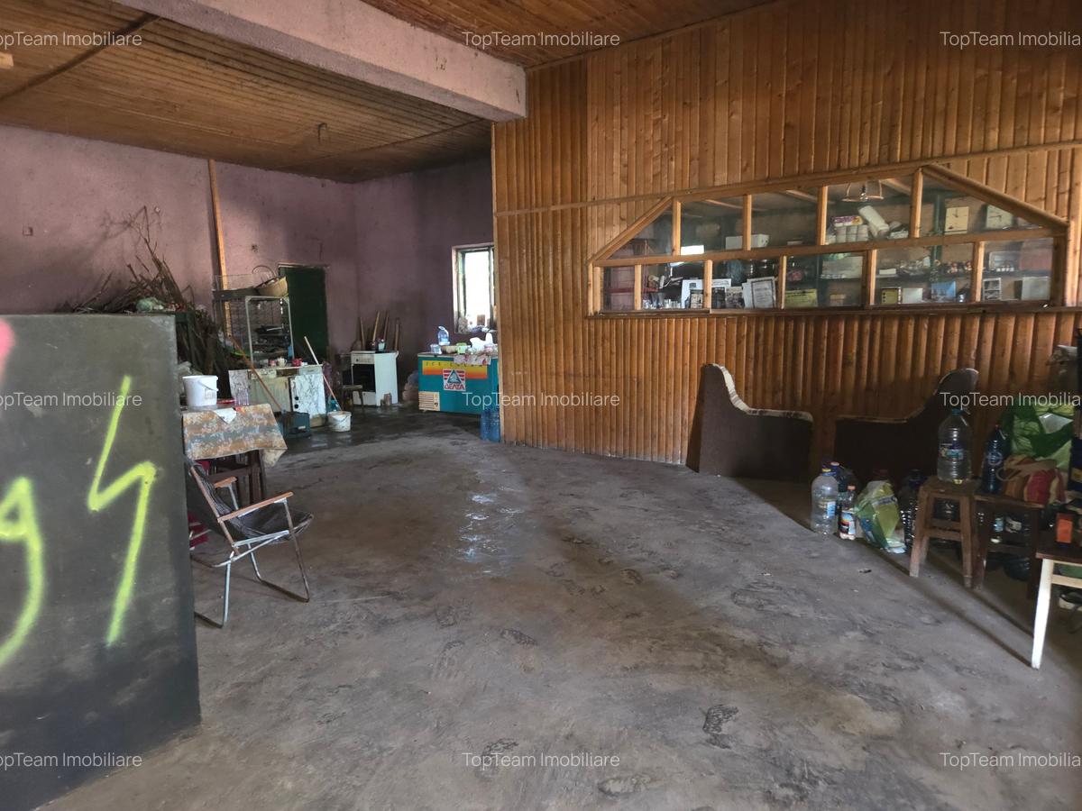 Casă cu 4 camere în Botoroaga - 7