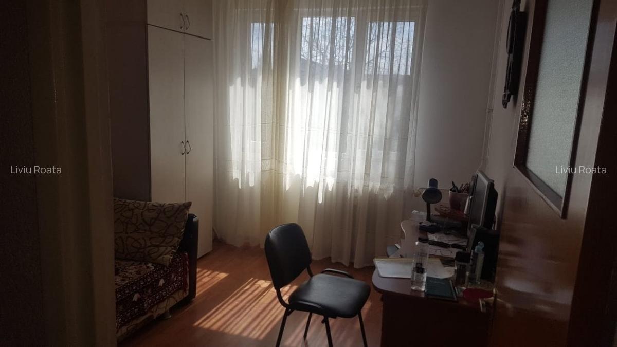 Apartament cu 4 camere decomandat în 1 Decembrie 1918 - 2