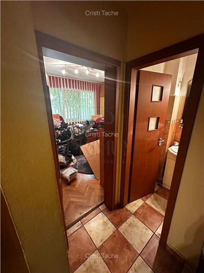 CIRCUMVALATIUNII - ETAJ 1 - BLOC IZOLAT - 4 camere - 2 bai - debara - decomandat - 16