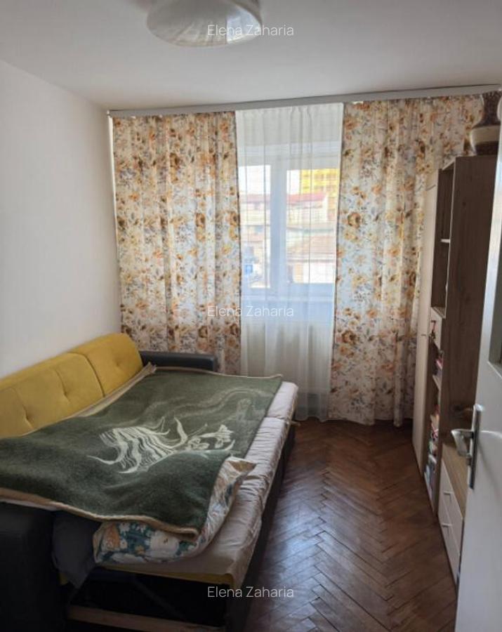 Apartament 3 camere, 70 mp, decomandat Zona Centrala / - 1