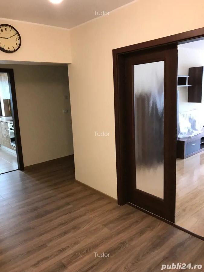 Vanzare apartament 3 camere Galati - 9