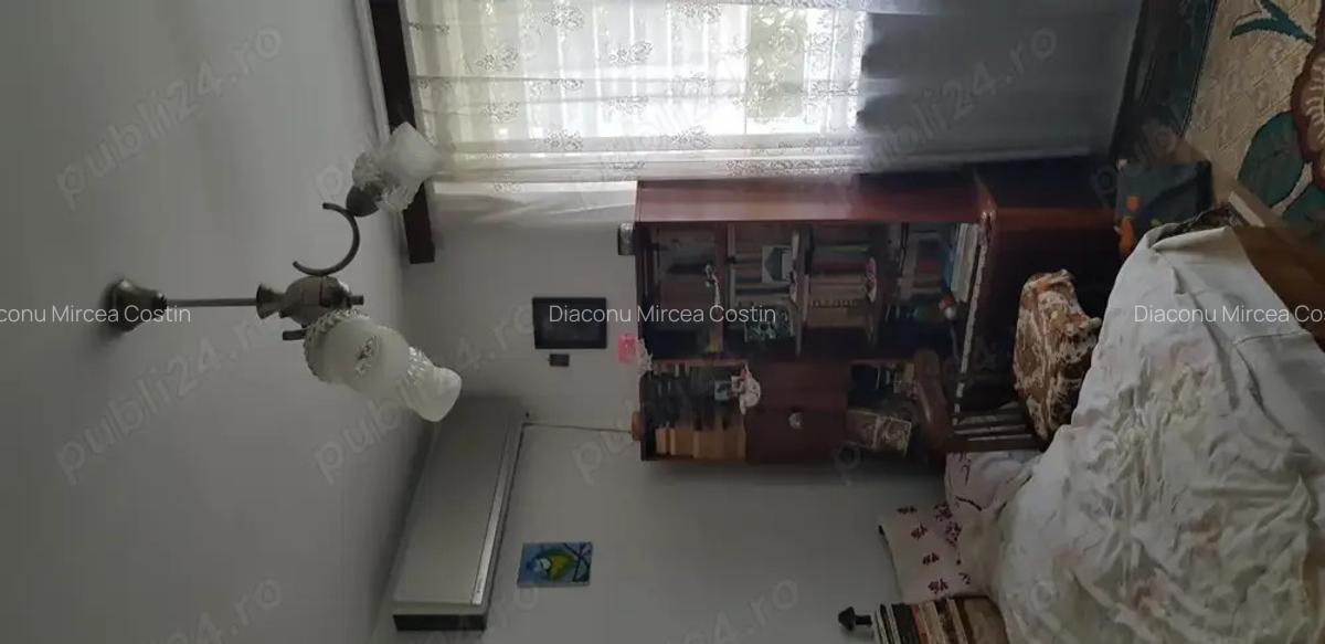 Ofer spre inchiriere apartament 3 camere,Craiova,Zona Rotonda - 1