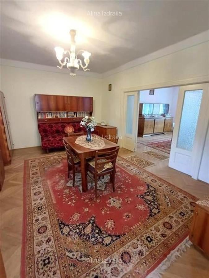 Casa deosebita stil clasic și modern  Str. Samuel Micu Talmaciu - 13