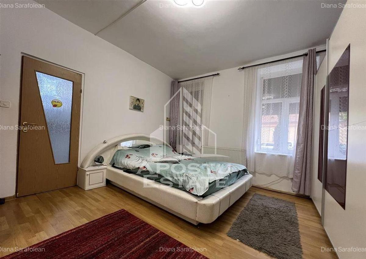 Doua case la curte comuna, terasa, centrala proprie, zona... - 7