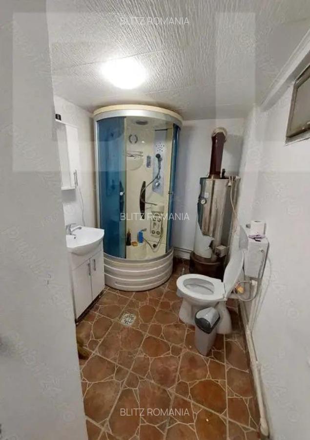 Casa de vanzare intr-o zona lini?tita, sus pe deal, cu priveli?te superba - 4