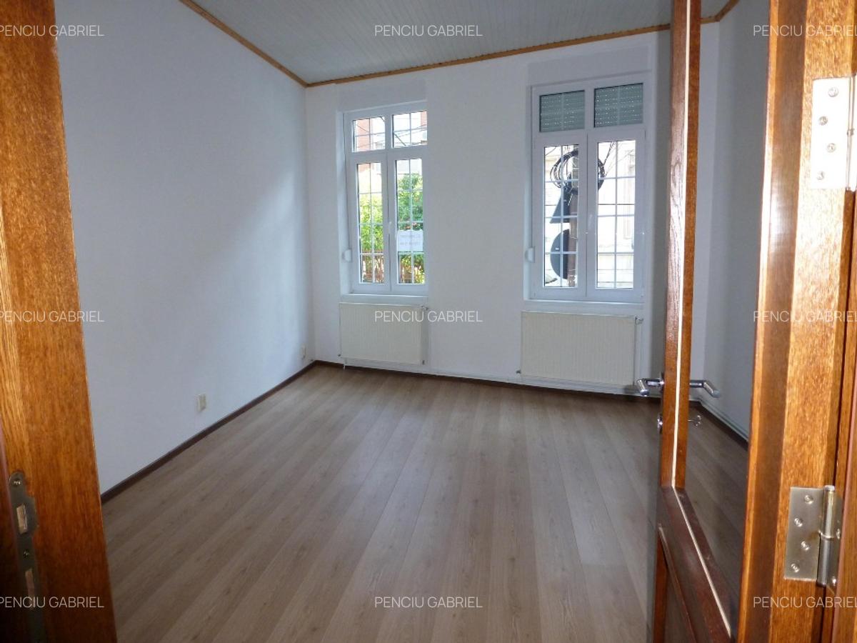 Casa de vanzare - 3