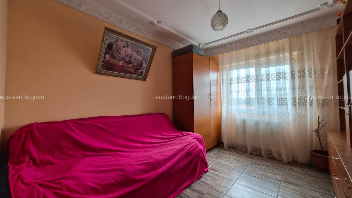 Km 5 - ap 3 cam , et 2/4 , partial mobilat (centrala gaze ) - 19