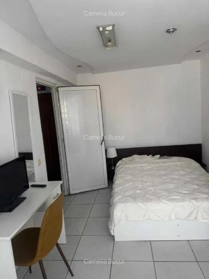 Apartament cu 3 camere - zona Tudor Vladimirescu - 6