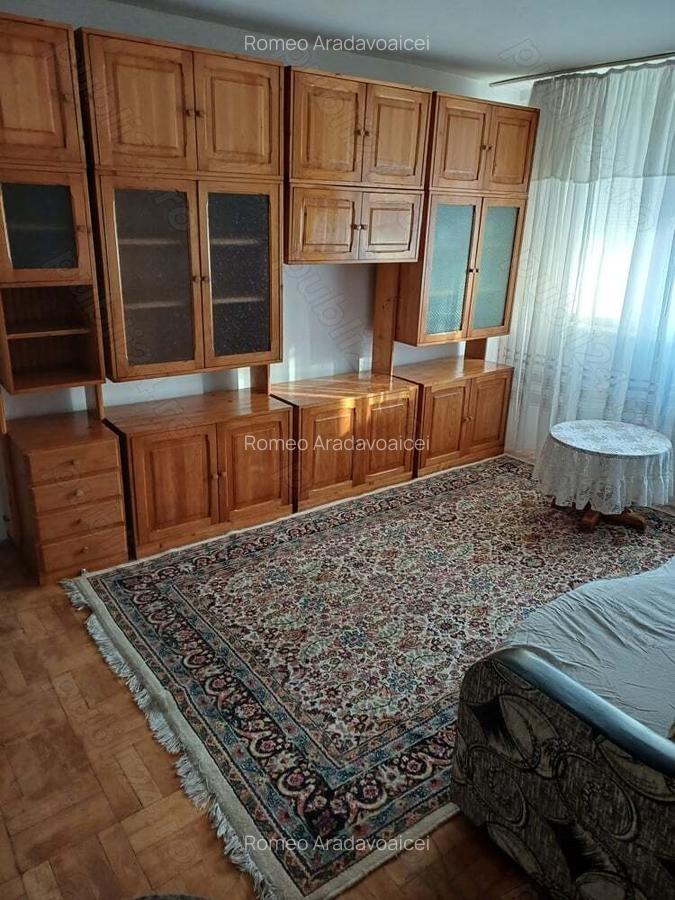 Inchiriere apartament cu doua camere - 1