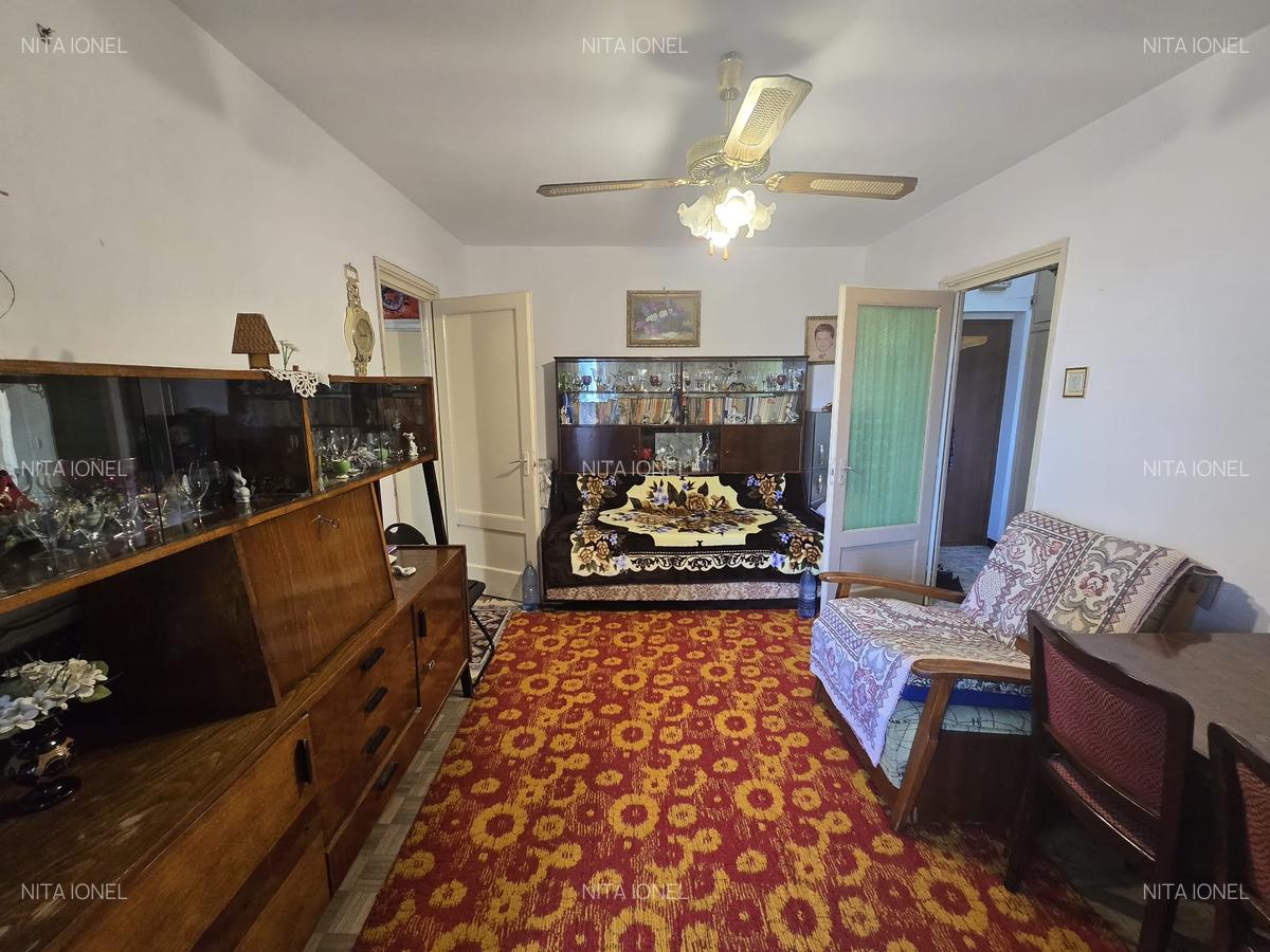 Apartament cu 2 camere semidecomandat în 1 Decembrie 1918 - 9