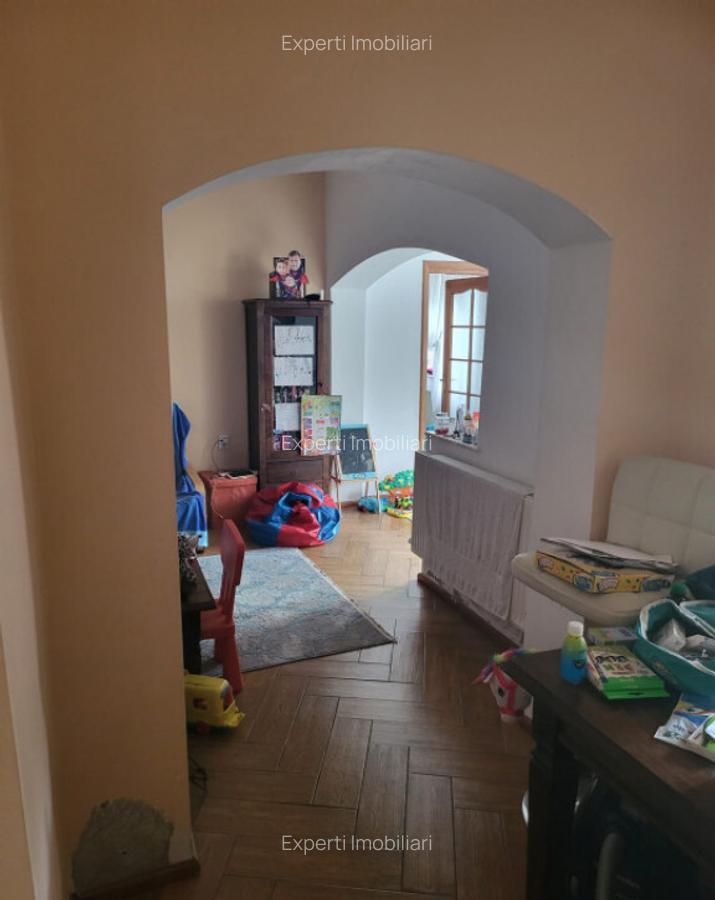 Casa situata in zona Bratianu din caramida - 6