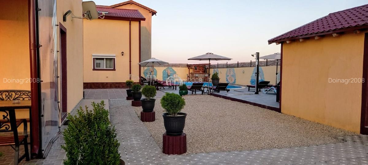 Vila cu piscină + Pensiune profitabilă &ideală petreceri lângă mare - 2