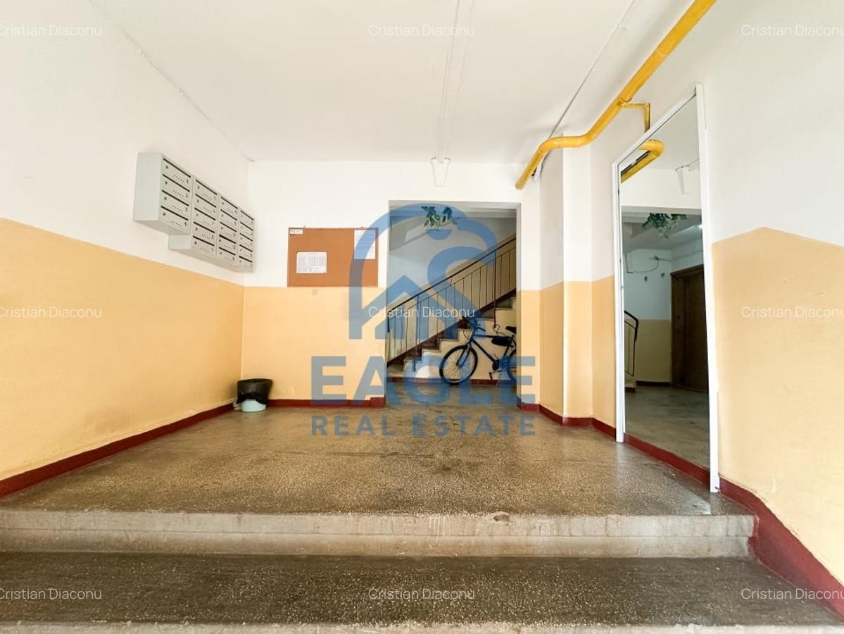 Inel 2 - Dezrobirii, 3 Camere cu balcon pe termen lung - 19