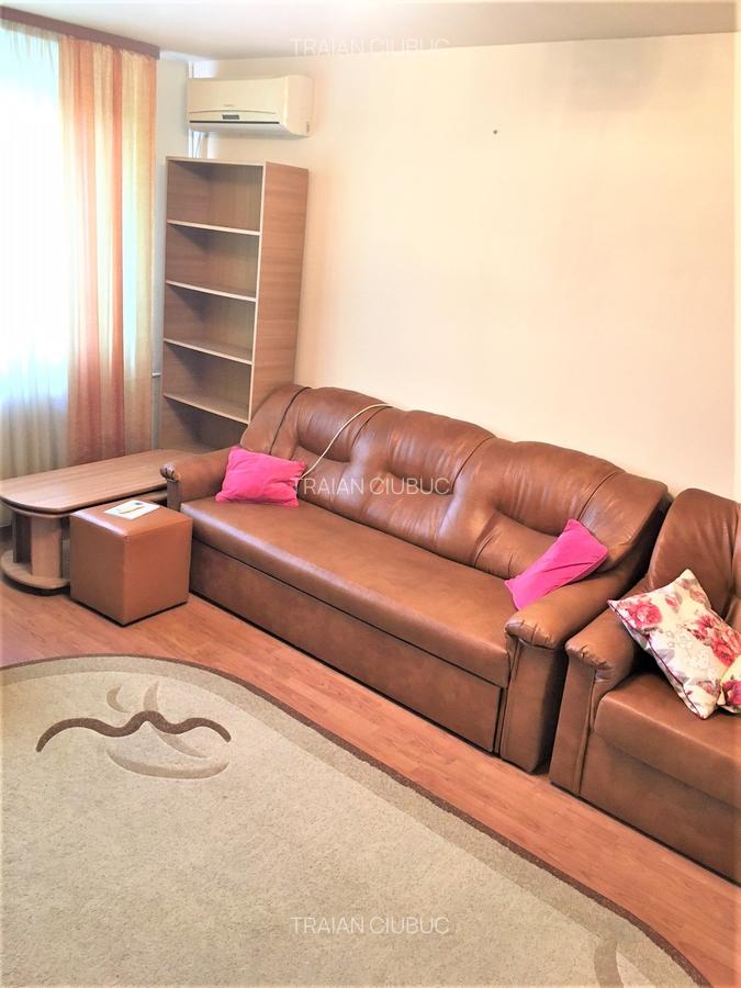 Vanzare Apartament 3 Camere Titan 1 Decembrie - 1
