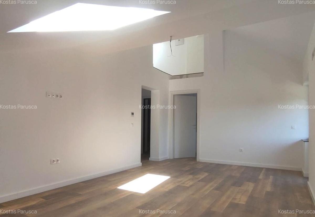 Apartament cu 2 camere decomandat în Tractorul - 1