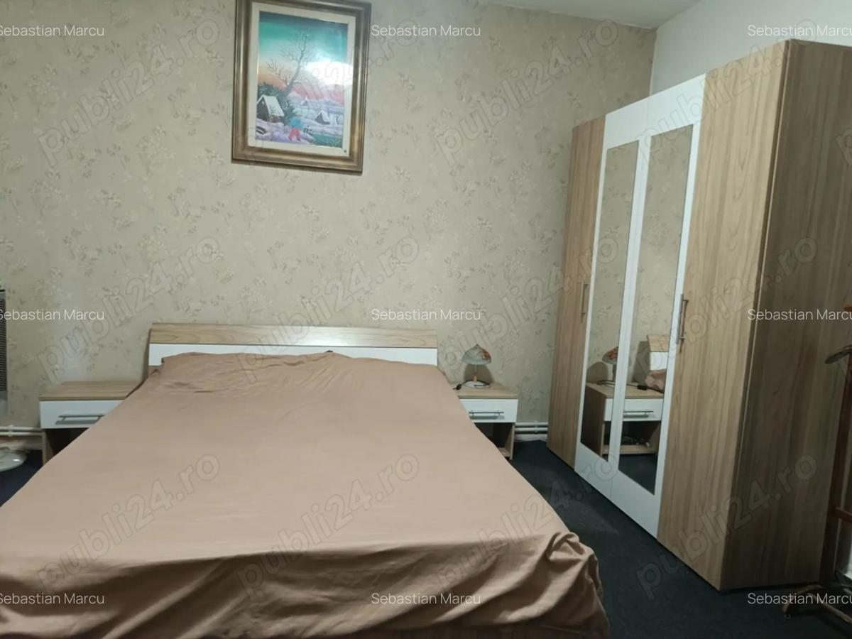 Inchiriez apartament doua camere decomandat - 3