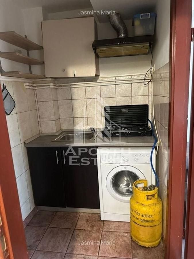 Garsoniera in zona UMT, etaj intermediar, ideal pentru investitie - 8