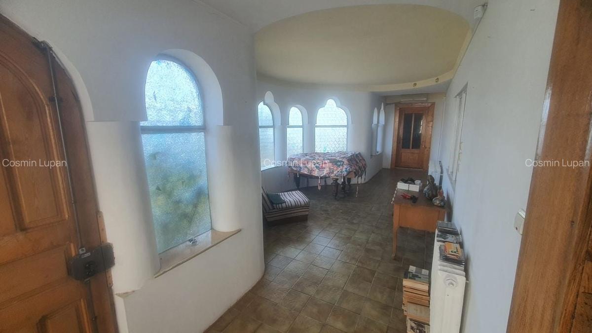 Casă de vanzare S+P+M, 6 camere, teren 1500 mp - 3