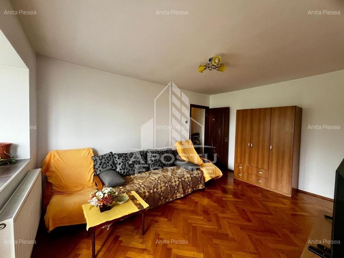 Apartament cu 4 camere semidecomandat, mobilat în Take Ionescu - 2