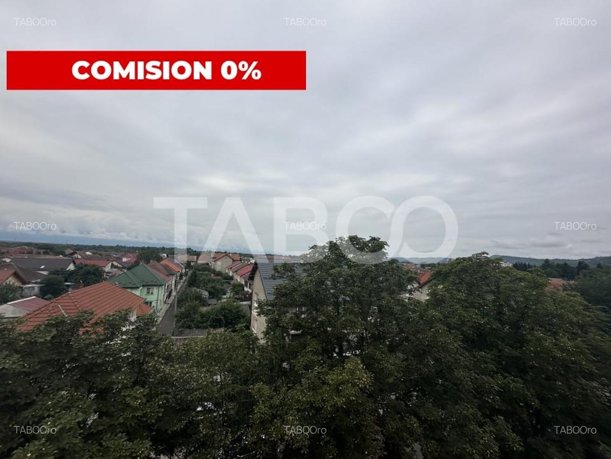 Apartament semidecomandat 2 camere 40 mpu cu priveliste spre Munte - 1