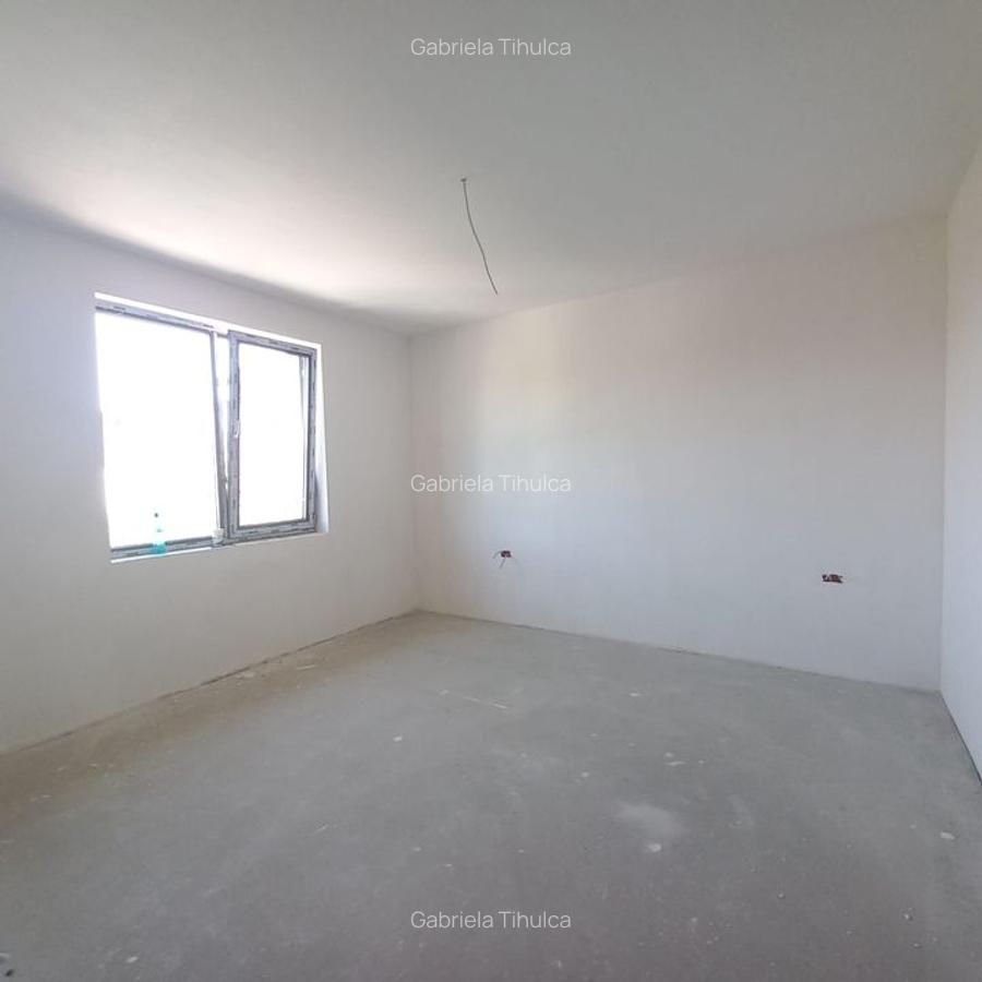 Vila individuală 4 camere - Bragadiru, Str. Toamnei - 110 mp utili, teren 270 mp - 16
