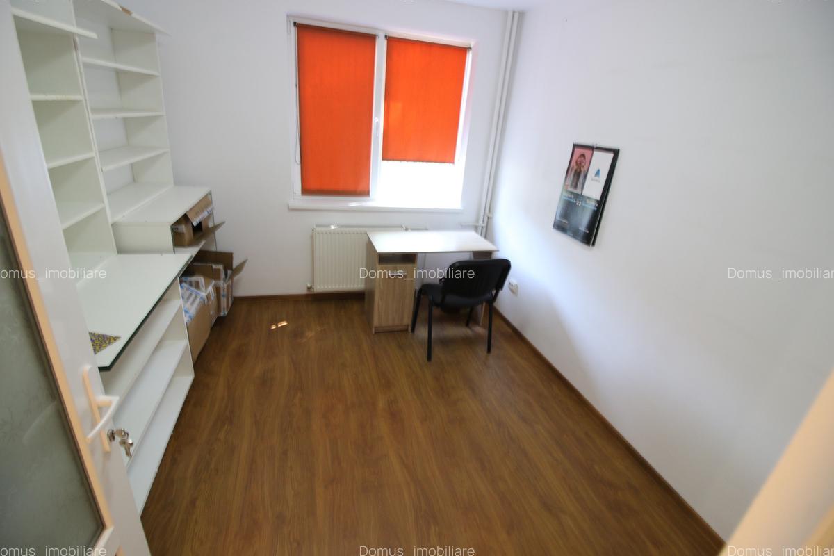 Apartament - Spatiu strada Oltului Micro 17 - 5
