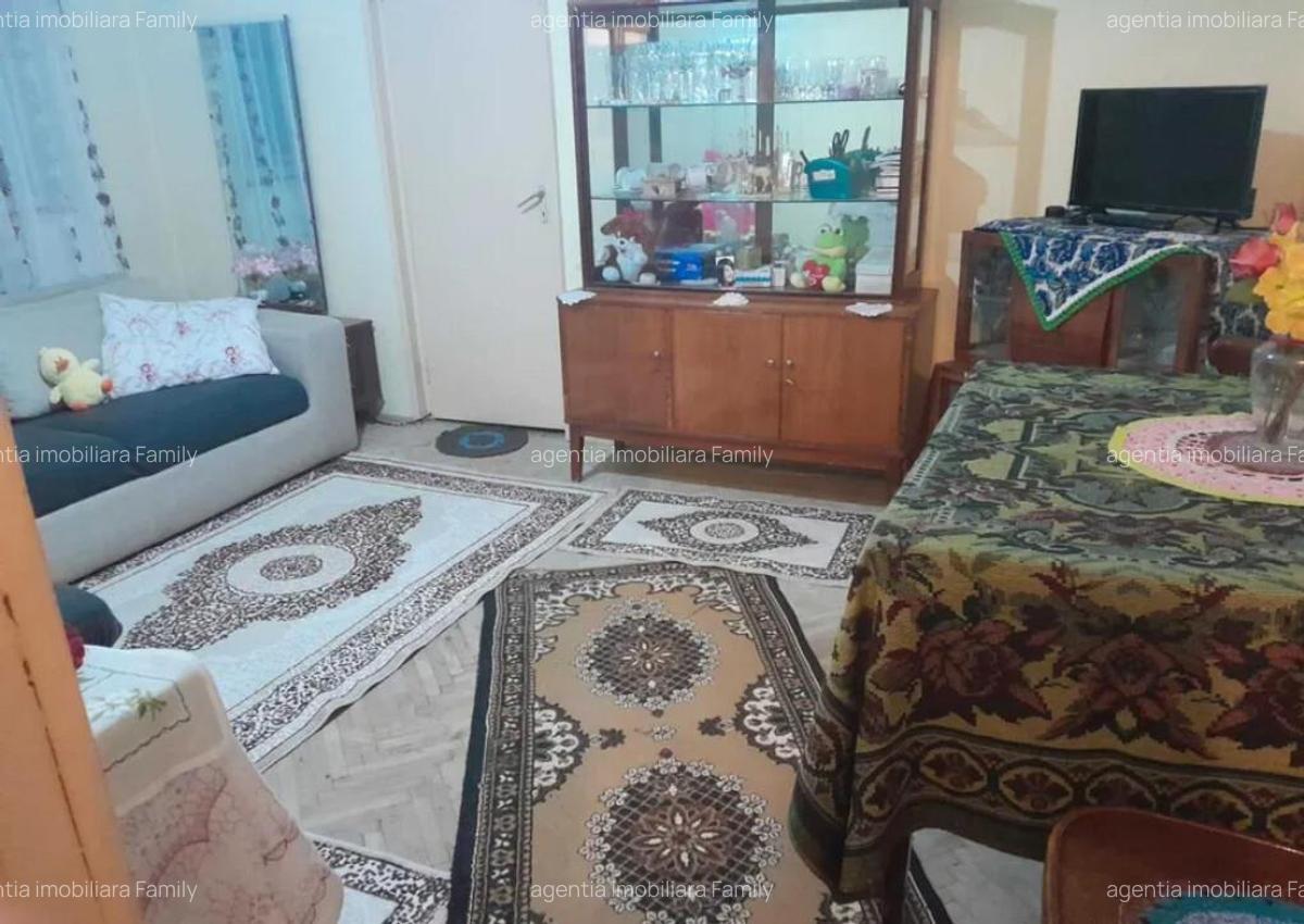 Apartament cu 2 Camere Nedecomandate etaj 2 - Zona George Enescu - 1
