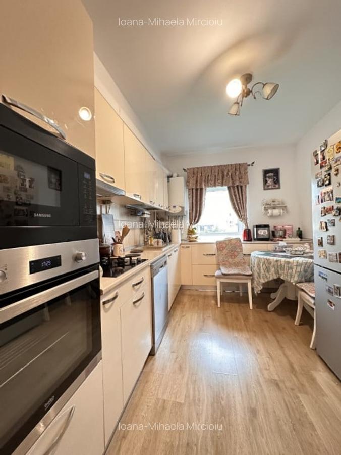 Apartament decomandat 3 camere-curte+loc de parcare subteran -Compozitori - 10