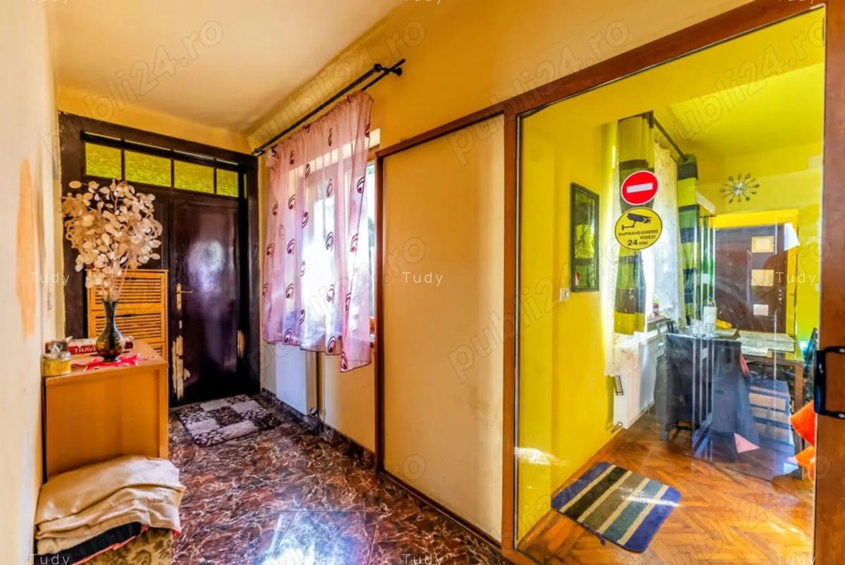 Vand Casa Spa?iu Comercial Zona Centrala - 10