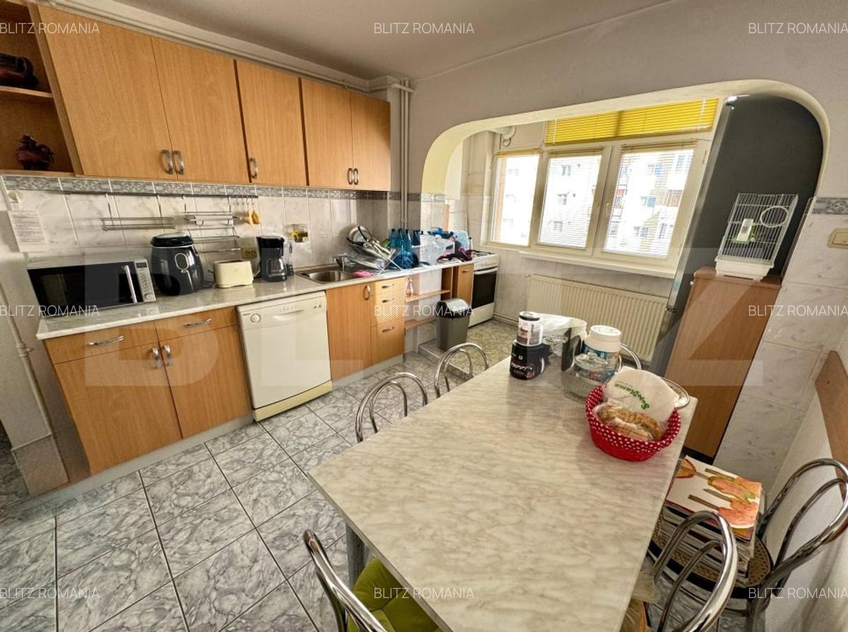 Apartament 3 camere - Vasile Aaron - 2