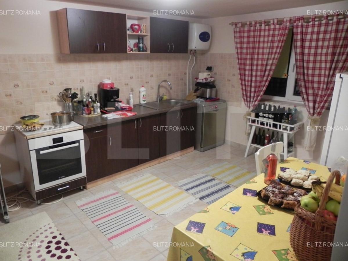Casa de vanzare, cu 4 camere, 170mp, zona Garbau (Cornesti) - 11