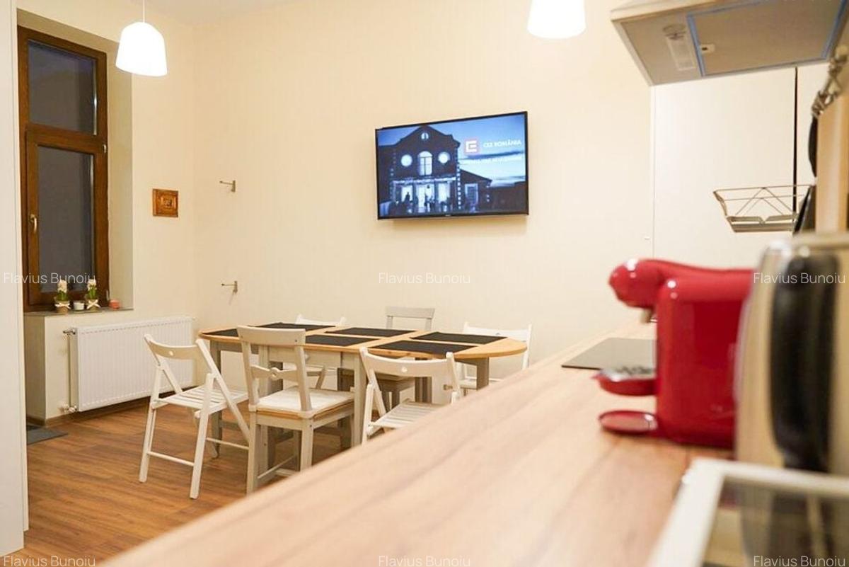 Apartament cu 3 camere decomandat în Central - 2