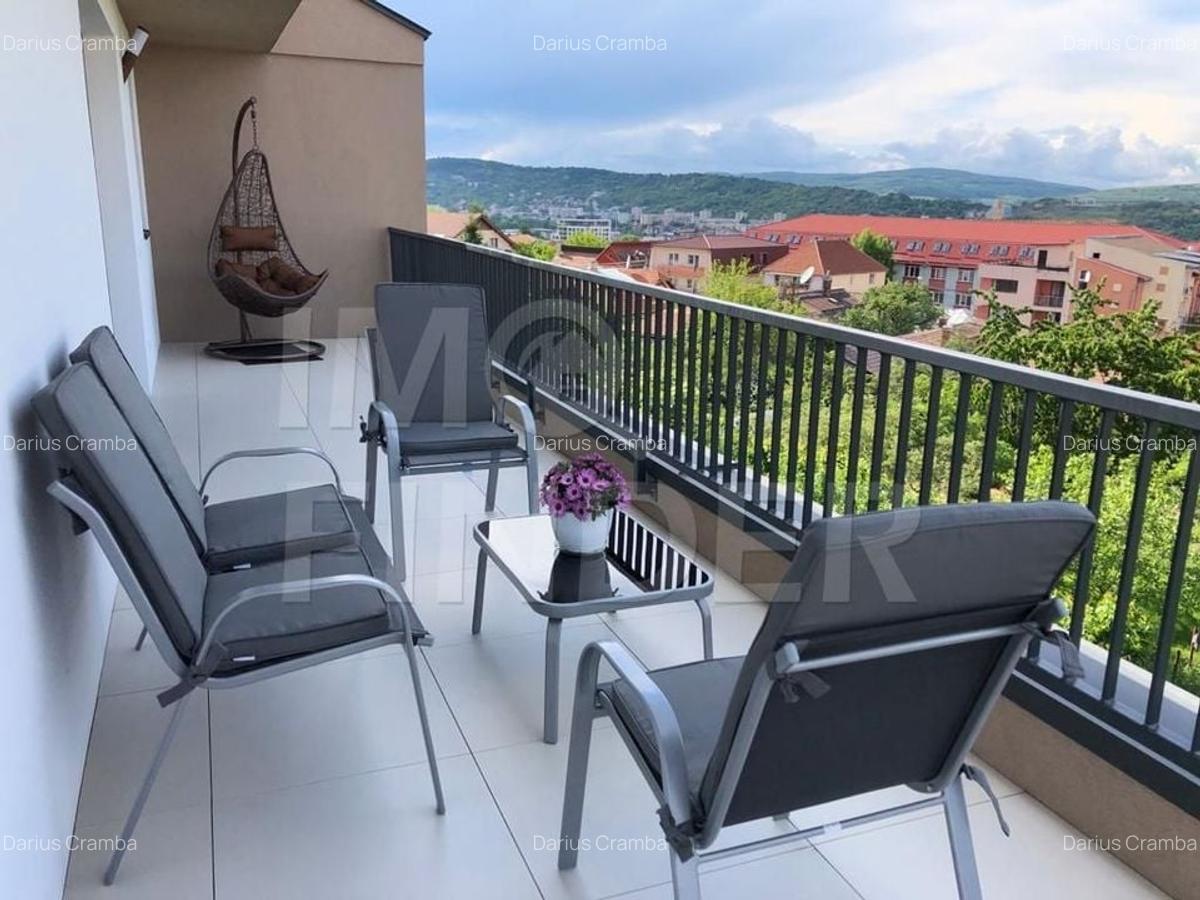 Inchiriere apartament 3 camere situat in vila privata, zona UMF - 5
