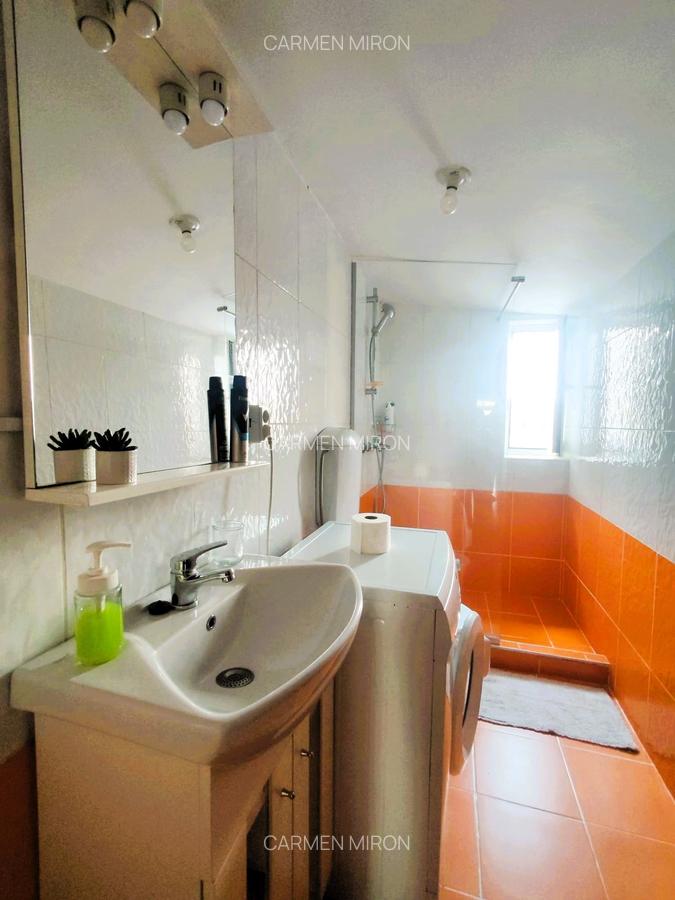 Apartament modern cu 4 camere semidec. in apropiere de UMF - 11