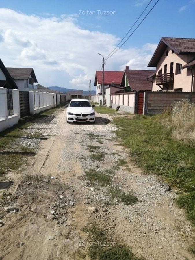 Teren Construcții intravilan de 1000 mp, în Cristian - 1