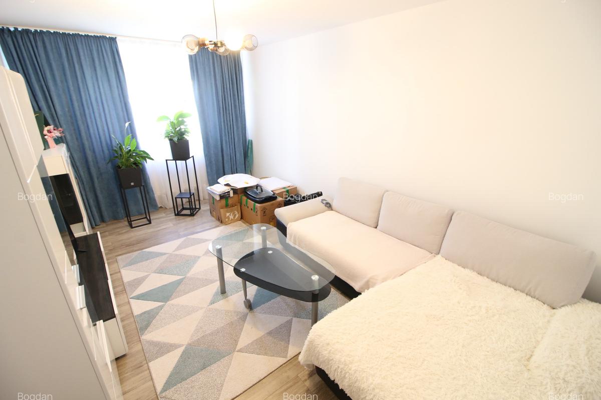 Ap. 3dec. Micro 17, etaj 3, renovat, mobilat si utilat - 2