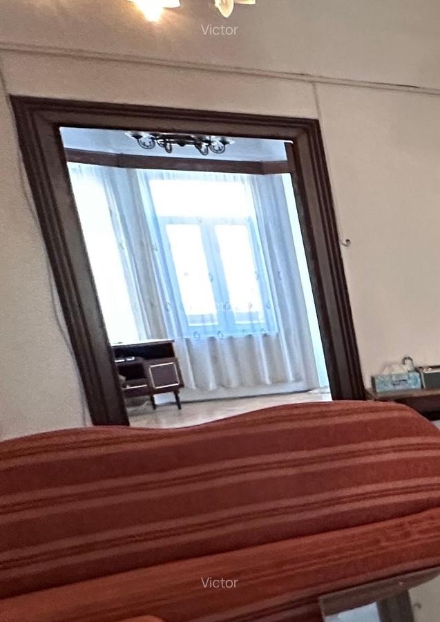 Etajul 1 in vila interbelica cu intrare separata.Cotroceni - 2