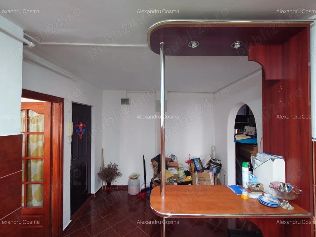 Vand apartament 2 camere - 2