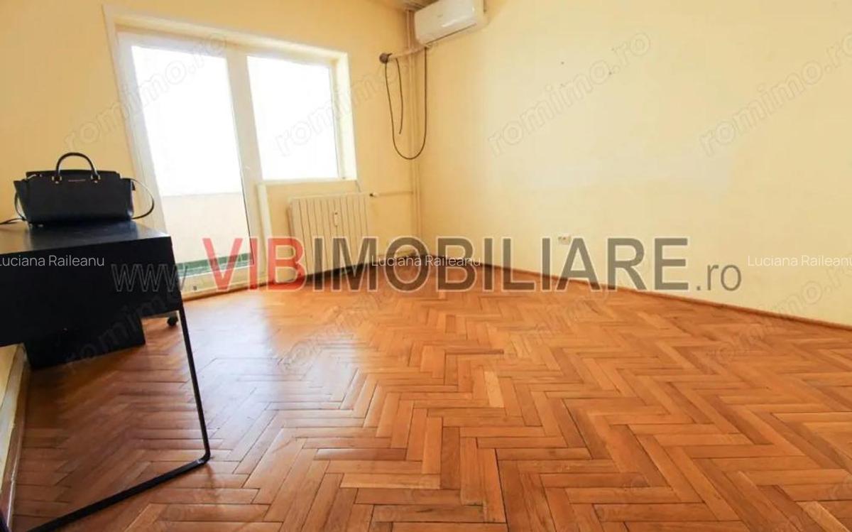 Decebal - Bld. Decebal - 115 mp - 4 balcoane - vedere bulevard - 1