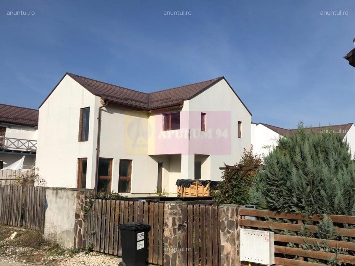 Vila la rosu Zarnesti- Mitropolit Metianu cu vedere superba spre munte - 5