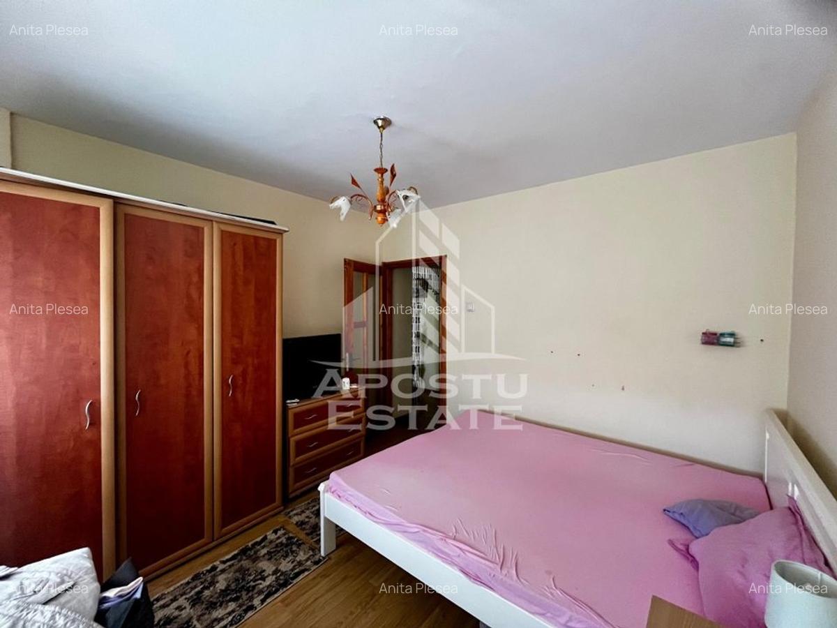 Apartament 2 camere, etaj 2,centrala proprie,boxa,zona Aradului - 4