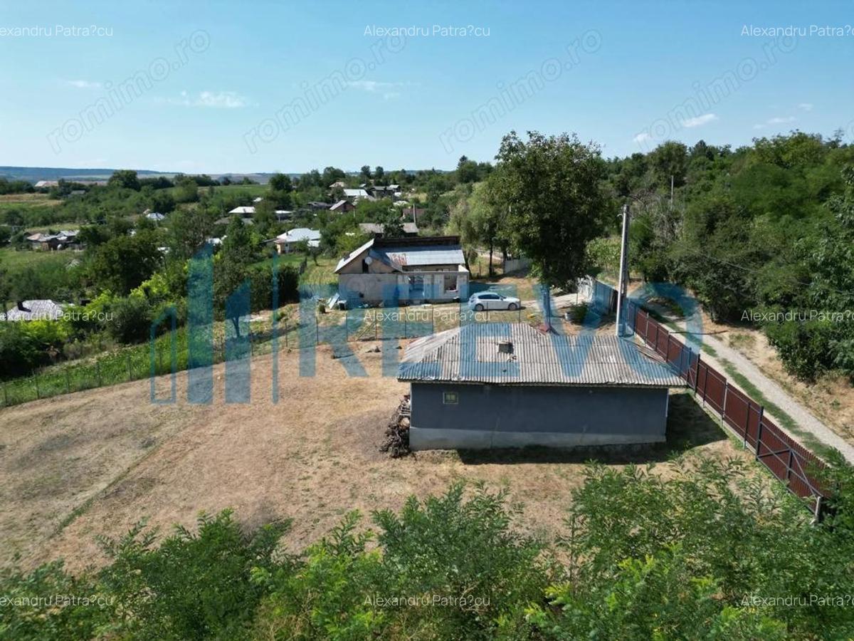 Casa ?i teren de vanzare in Parincea jud. Bacau. - 8