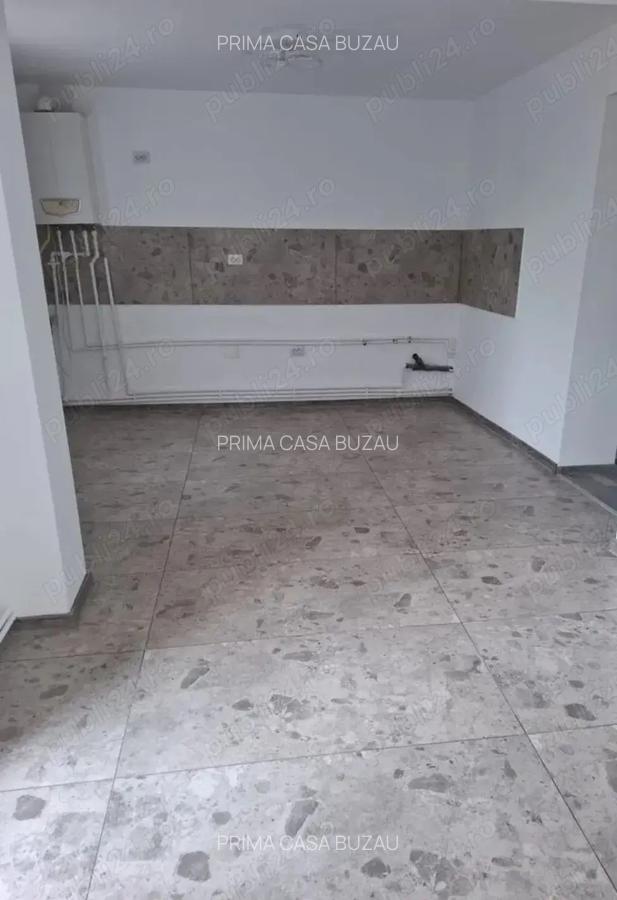 Casa noua in sat Tabarasti 10km de Buzau teren 550mp toate utilitatile Pret: 60.000 - 3