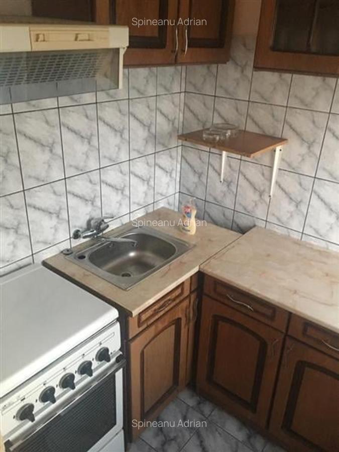 GARSONIERA, et 1, zona Badea Cartan - 8