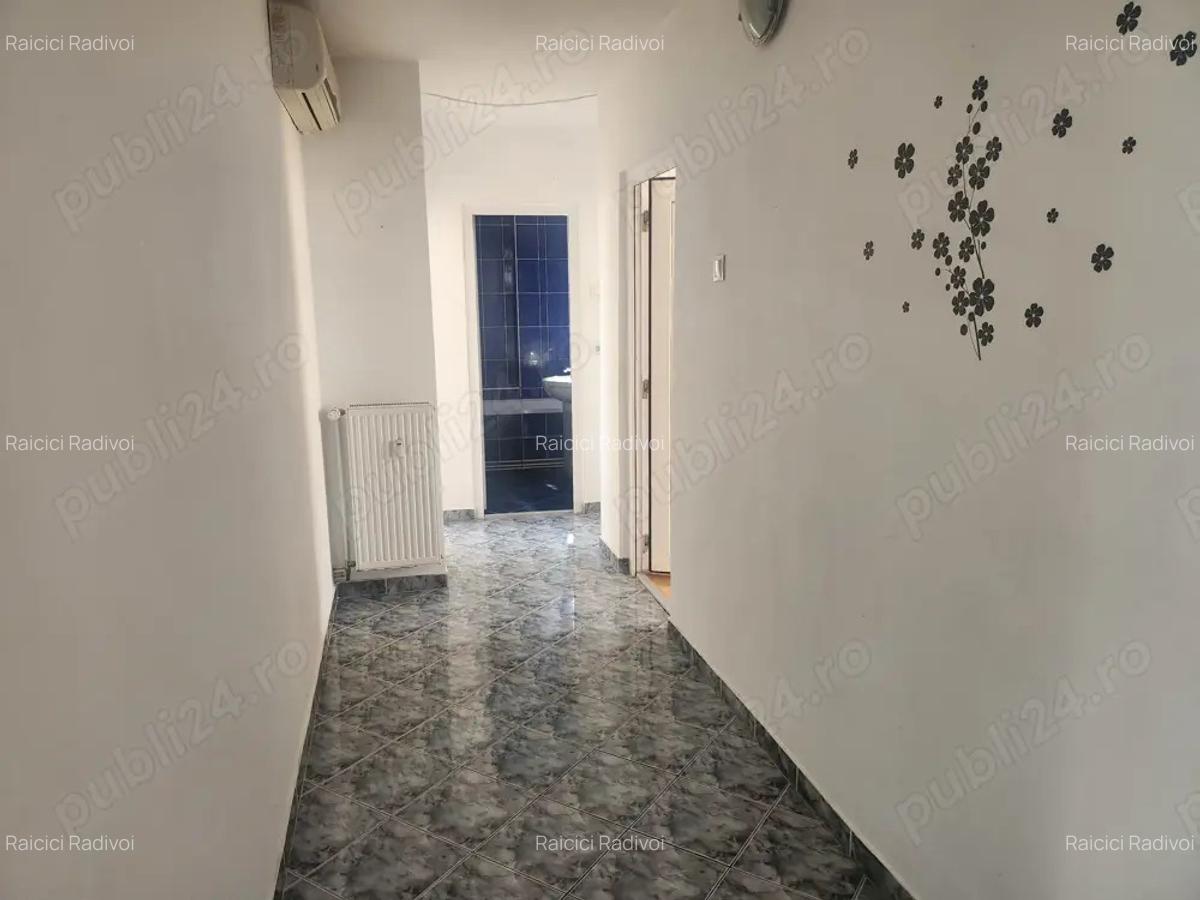 VANZARE ACCELERATA ap 4 camre 80 mp utili - 5 VANZARE ACCELERATA ap 4 camre 80 mp utili - 5